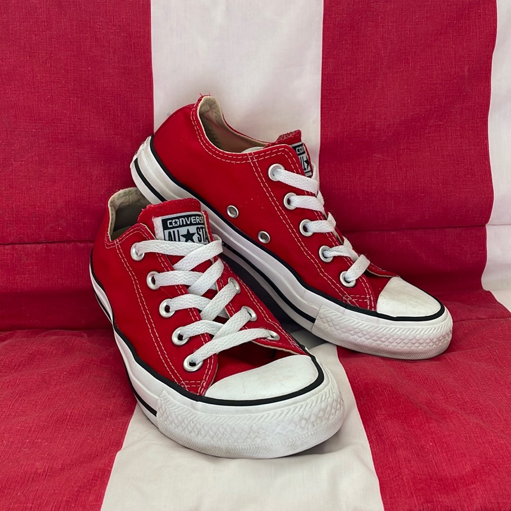 Red Converse